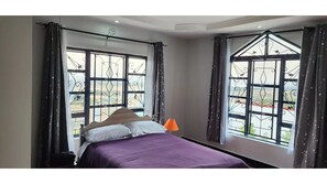 3 bedrooms, WiFi, bed sheets, wheelchair access - Charming Lake View House in Kikopey, Gilgil (Gilgil)