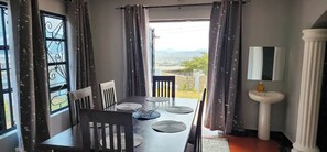 Dining - Charming Lake View House in Kikopey, Gilgil (Gilgil)