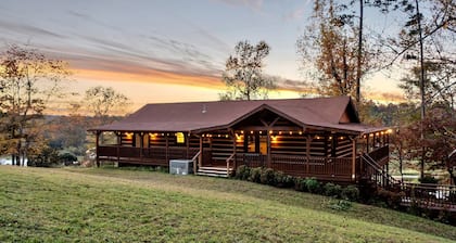 Tranquility close to the Ocoee with a private country setting