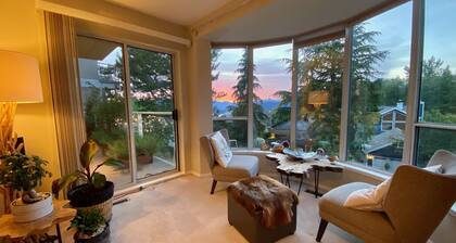 Mountain and ocean view artful deco 5 bedrooms house