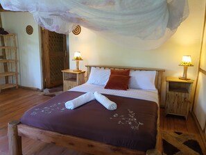 Suite de lujo, 1 cama Queen size | Ropa de cama de alta calidad y tabla de planchar con plancha 