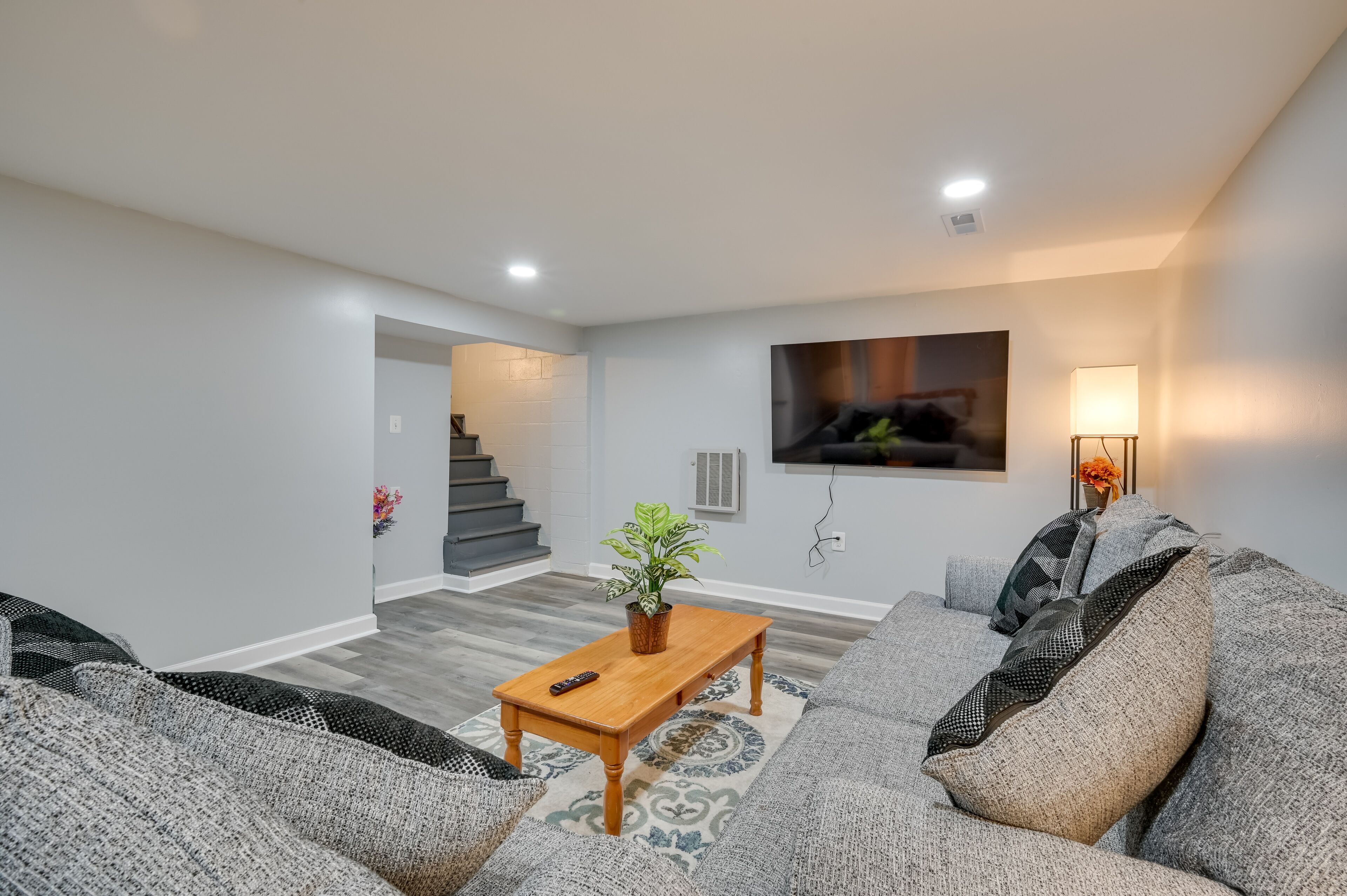Deck & Grill: Convenient Home In Hummelstown - Hershey, PA