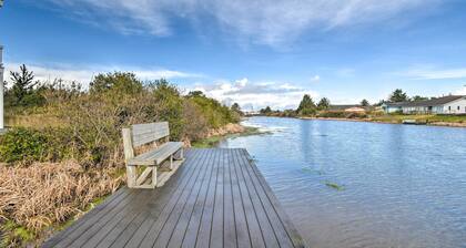 Canal-Front Vacation Rental in Ocean Shores