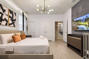 10 bedrooms, iron/ironing board, WiFi, bed sheets