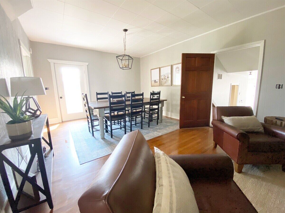 Smart TV, video-game console, offices, computer monitors