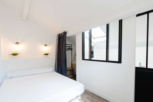 1 多间卧室、WiFi