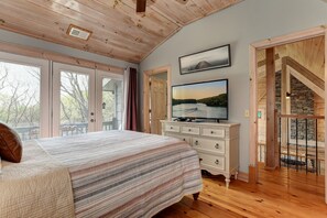4 bedrooms, free WiFi, bed sheets
