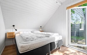 2 bedrooms, free WiFi