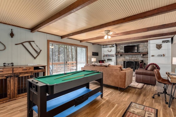 TV, fireplace, DVD player, table tennis