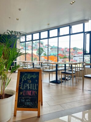 Restaurant - uphill hotel-baguio  (Baguio)