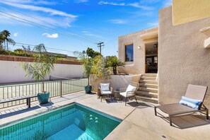 Imagen sin descripción, 3 de 50, botón