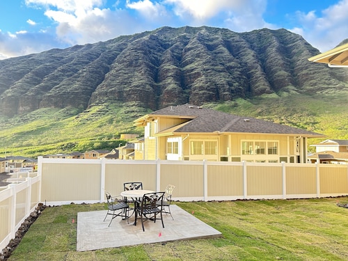 Paradise Ocean Mountain Views-comm. pool,spa&gym. Ping Pong, Air Hockey/foosball