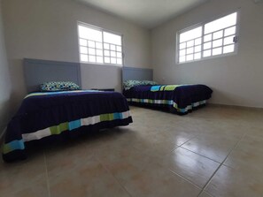 3 bedrooms, internet, bed sheets