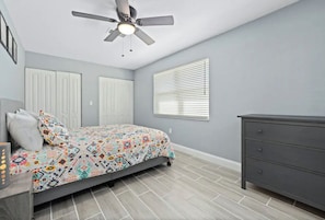 4 habitaciones, tabla de planchar con plancha y wifi gratis