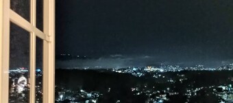 Spring Tree Place - Cozy 1 bedroom apartment, ideal location