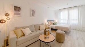 Living area - Housing El Rastro by Sharing Co (Madrid)