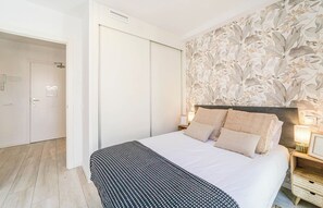 1 bedroom, iron/ironing board, free WiFi