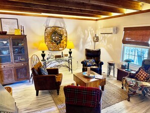 智能电视、壁炉