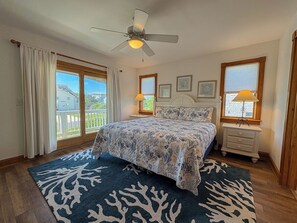 5 bedrooms, internet, bed sheets