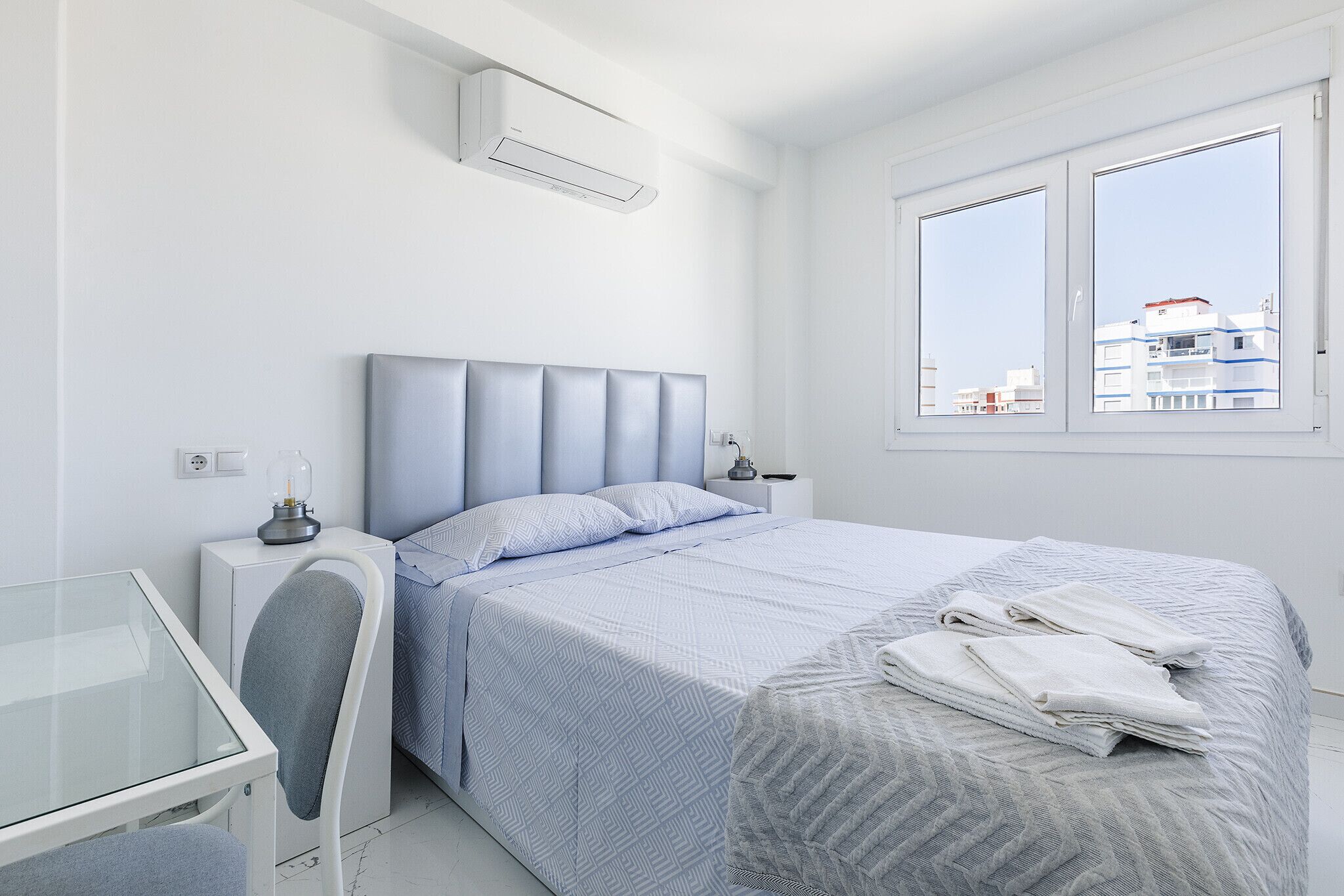 2 chambres, fer et planche à repasser, Wi-Fi gratuit