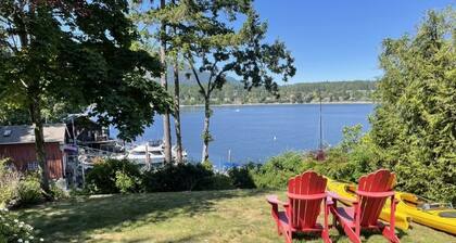 1 Bdrm Oceanfront B&B w ocean views and easy ocean access. Great for couple.
