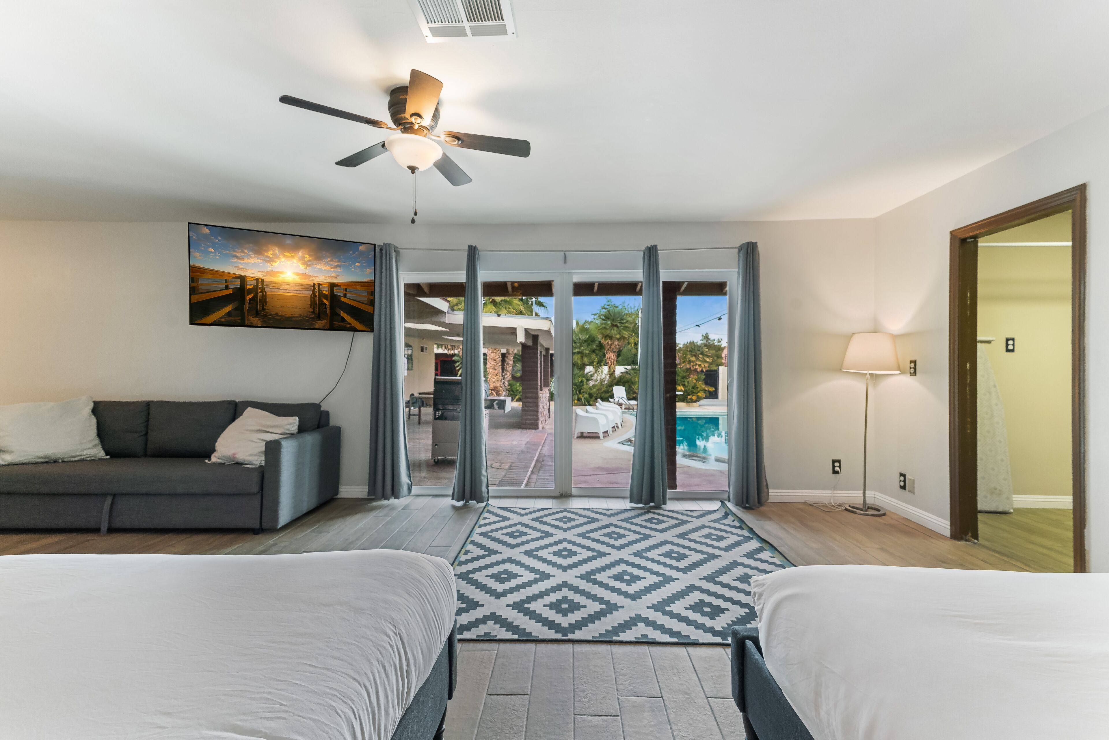 6 bedrooms, WiFi, bed sheets