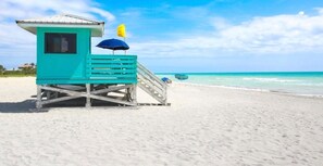 Camastros y toallas de playa 