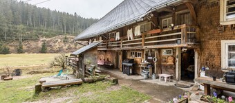 Farmhouse "Schwörerhof" with Private Terrace, Private Sauna & Wi-Fi