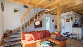 Flat-screen TV, stereo