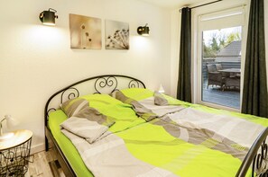 2 slaapkamers, een strijkplank/strijkijzer, gratis wifi, beddengoed