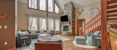 TV, fireplace, ping pong