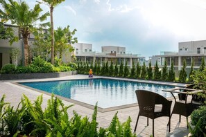 Sesongbasert utendørsbasseng