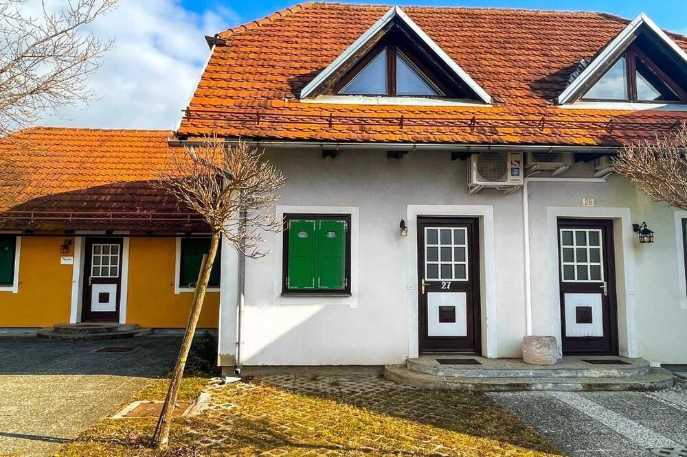 Mad House Apartment 1, Terme Čatež