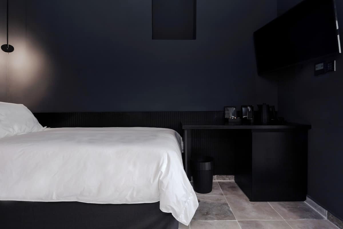 Standard singe room | Free WiFi, bed sheets