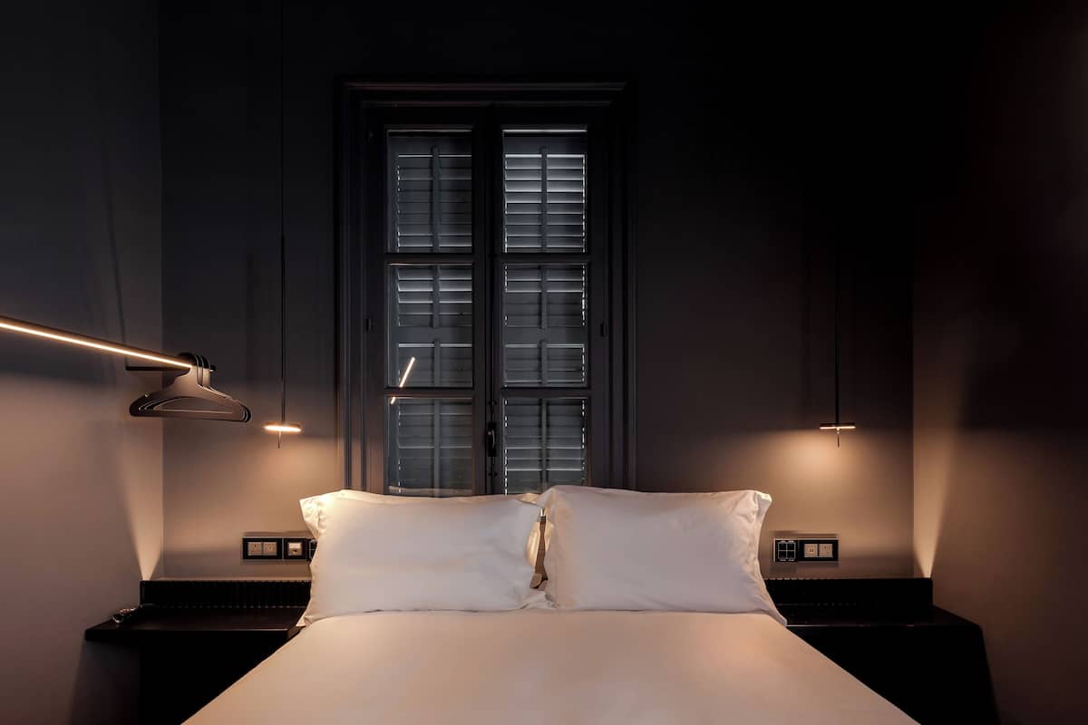 Standard Double Room | Free WiFi, bed sheets