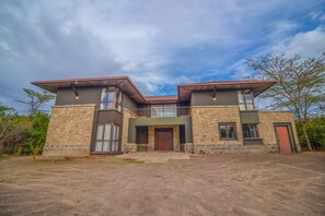 Front of property - Mount Kenya Wildlife Estate at Ol Pejeta (Nanyuki)