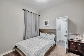 4 bedrooms, free WiFi, bed sheets