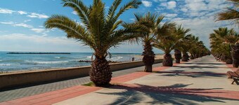 Club Villamar - Belle et spacieuse villa dans un quartier très calme. Est très proche de tous les...