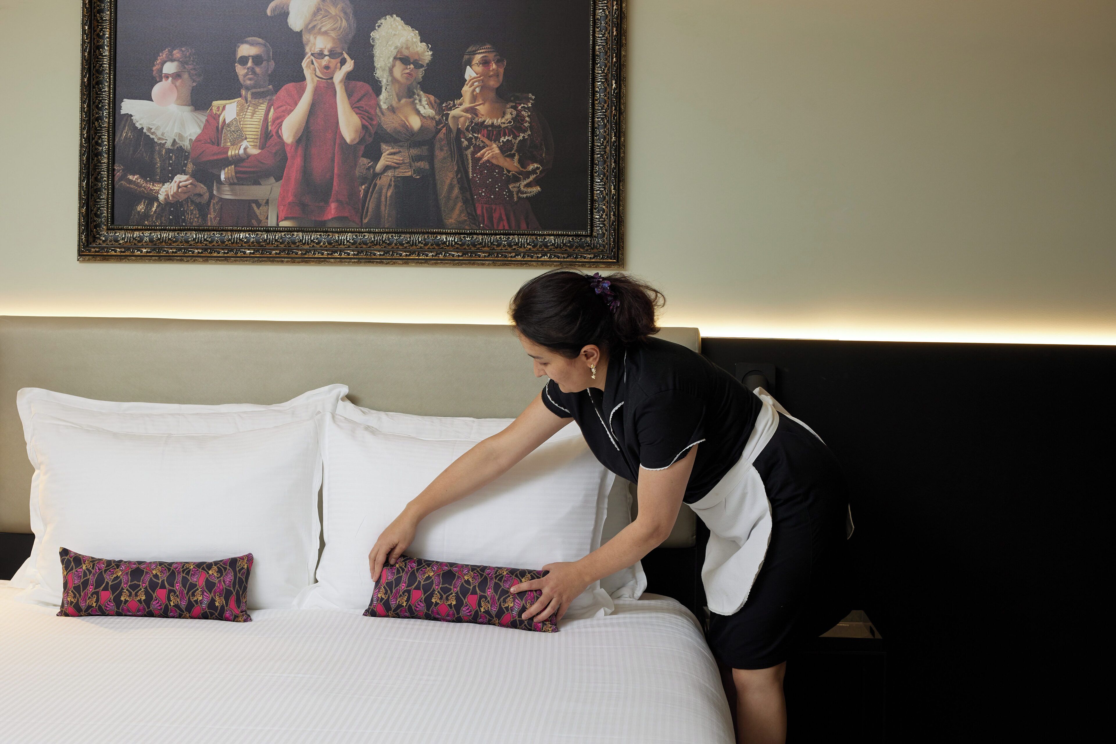 in-room safe, desk, laptop workspace, soundproofing