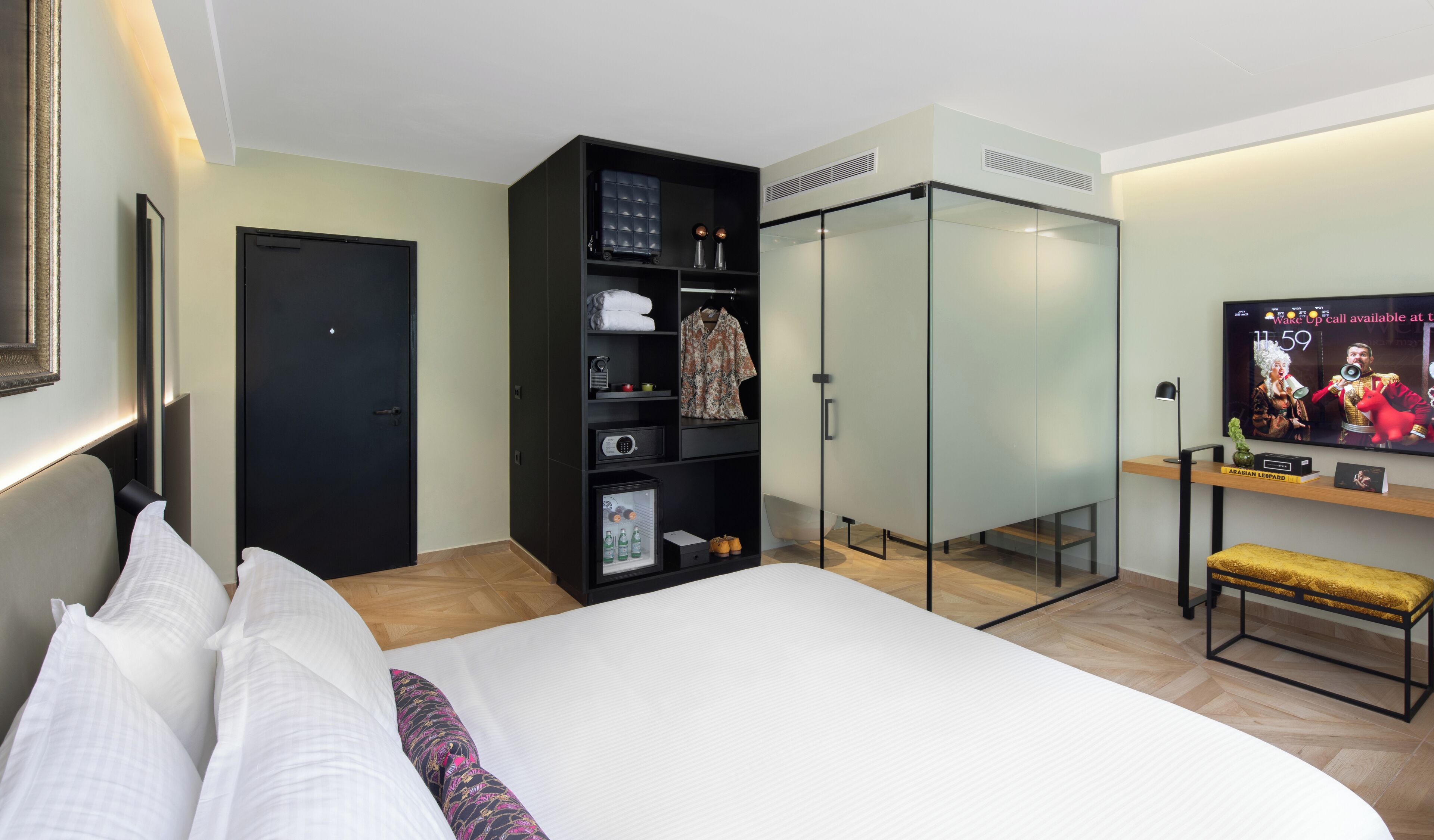 deluxe double room | in-room safe, desk, laptop workspace, soundproofing