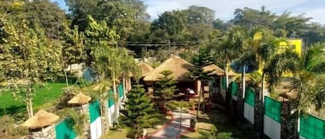 Pemandangan sekitar dari properti