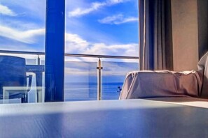 Interior - Belvilla by OYO Apartamento 2habitaciones (FUENGIROLA)