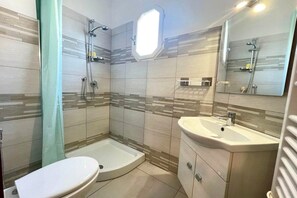 Shower - Apartment in Porto Santa Margherita (VE) (Porto Santa Margherita (VE))
