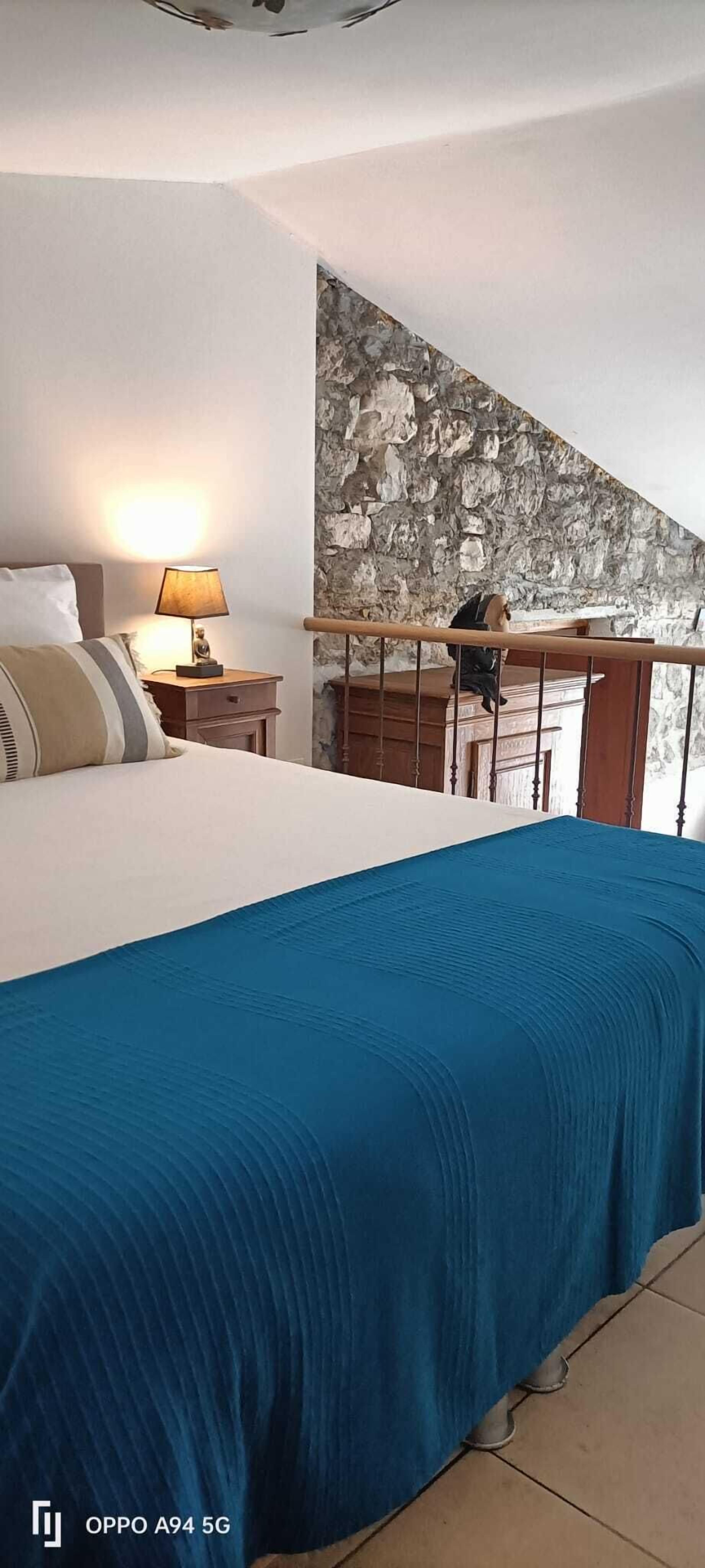 1 chambre, lit parapluie, Wi-Fi gratuit, draps fournis