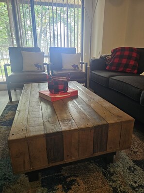 Smart TV, fireplace, foosball