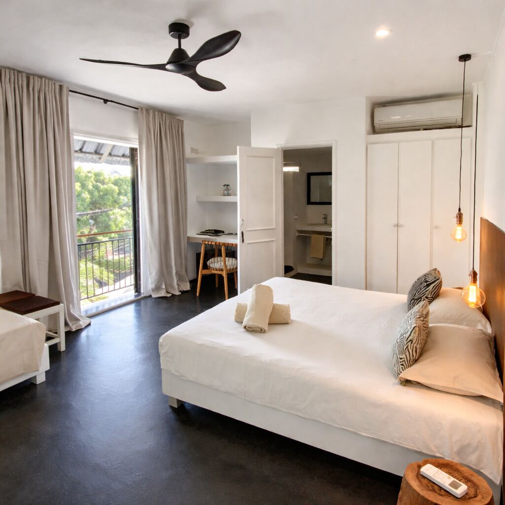 Minibar, in-room safe, soundproofing, free WiFi