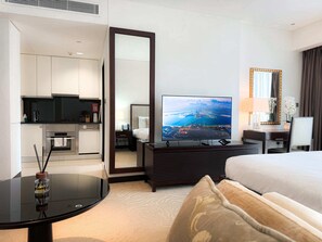 مكواة/لوح كي وواي فاي وملاءات أسرّة