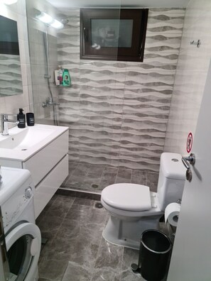 Shower, free toiletries, hair dryer, bathrobes