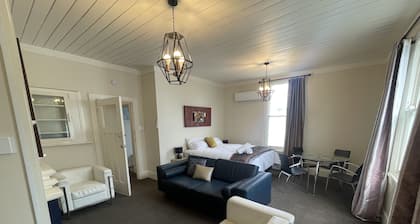 Ocean Front Cottage Napier