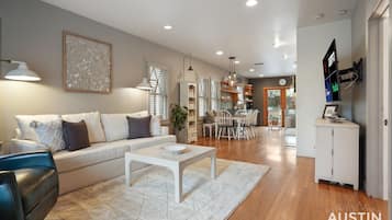 Smart TV, stereo, offices